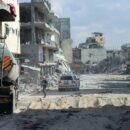 Gaza: Frustration mounts as UN convoy is blocked outside stricken hospital