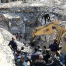 Gaza: Destruction of vital lifting gear halts search for thousands buried under rubble