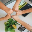 How Drata Scaled Upskilling For 400+ Remote Employees With Collaborative Learning Academies