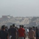 On brink of famine, Gazans forced to scour dirt for food