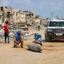 Qusra siege eases as UN reaches trapped families, but crisis deepens in Gaza