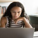When Everything Looks Important, Learners Remember Less